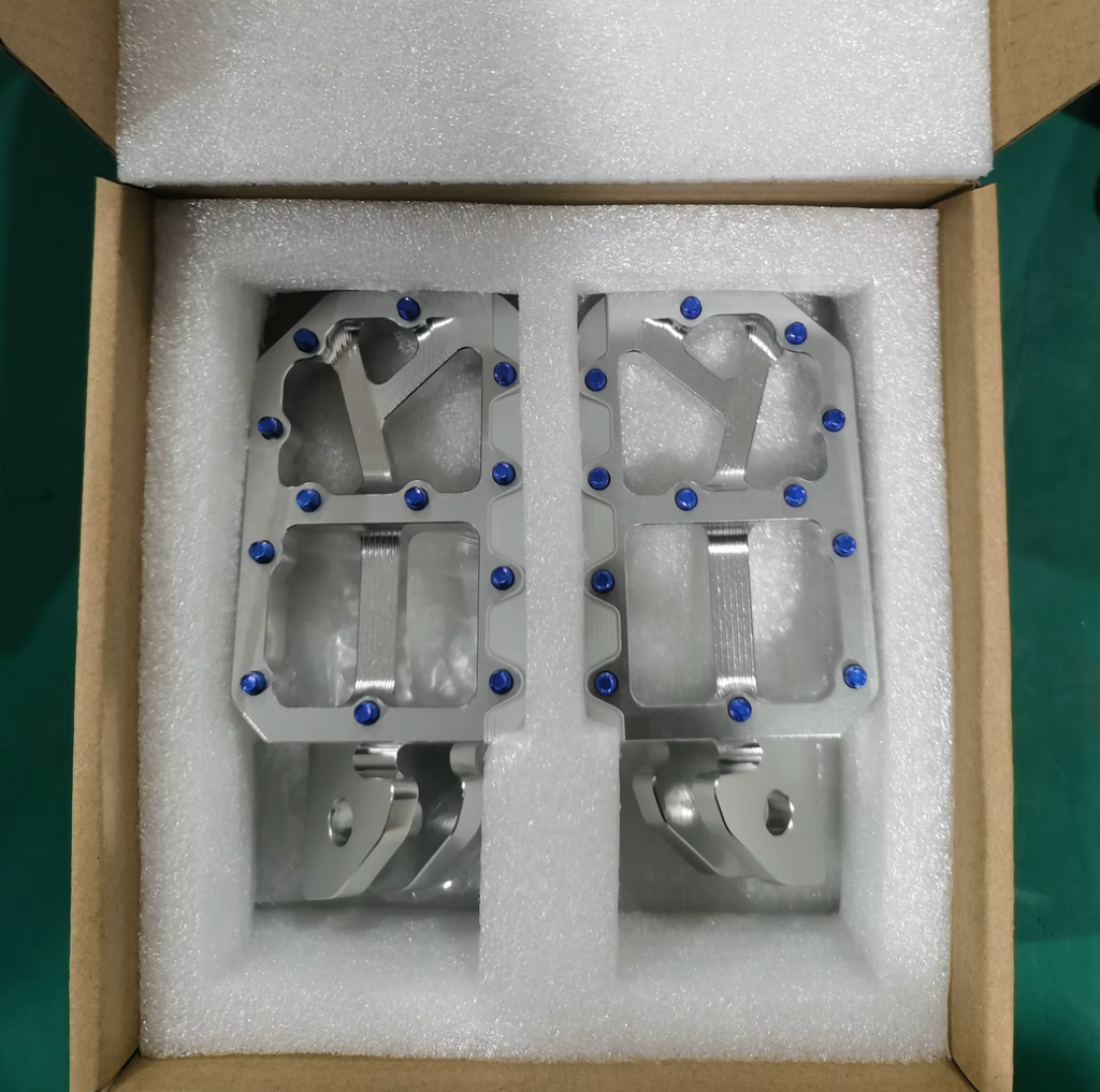 Chrome upgraded wide foot pegs